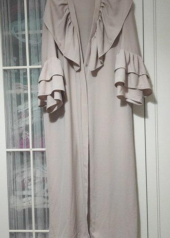 s Beden abaya