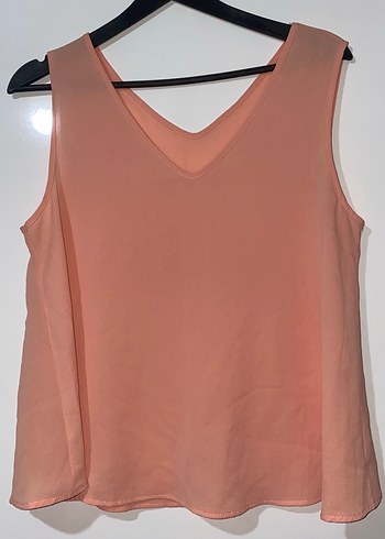 V Yaka Kadın Kolsuz Bluz - Görsel 3