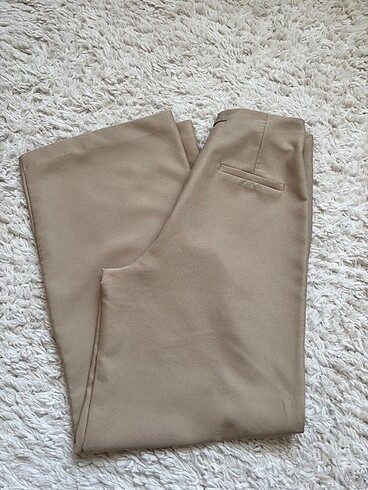 Trendyol & Milla Krem Kumas Pantolon