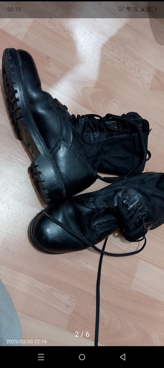 Siyah Bağcıklı Minimalist Goth Erkek Bot - Görsel 2