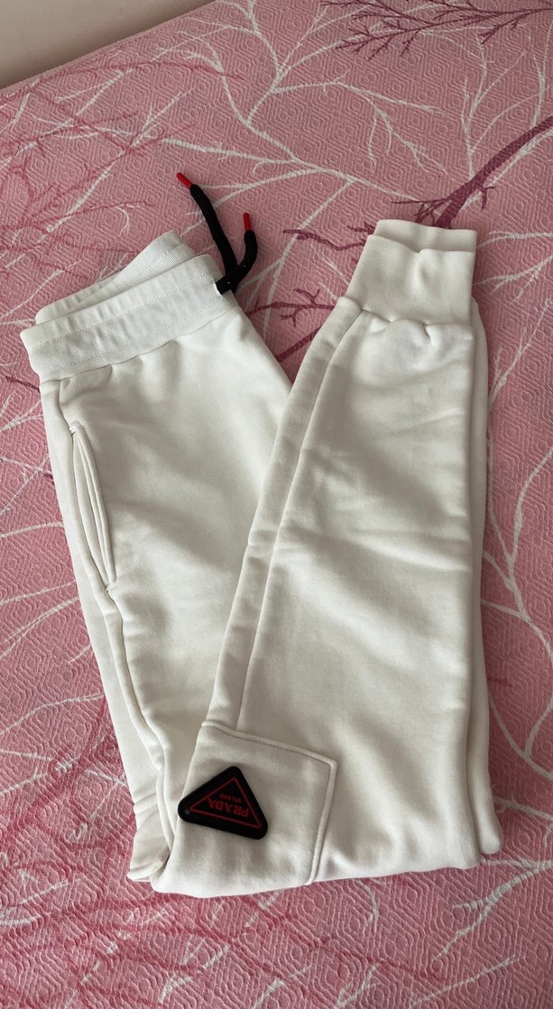 Beyaz Prada eşofman - Görsel 3