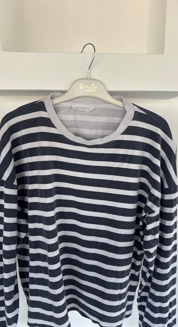 Gri Çizgili Kadın Pamuklu Uzun Kollu Kazak - Görsel 2