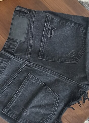 34 Beden siyah Renk Jean şort