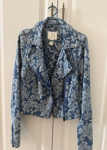 Çiçek Desenli Mavi Kadın Kot Ceket - Görsel 6