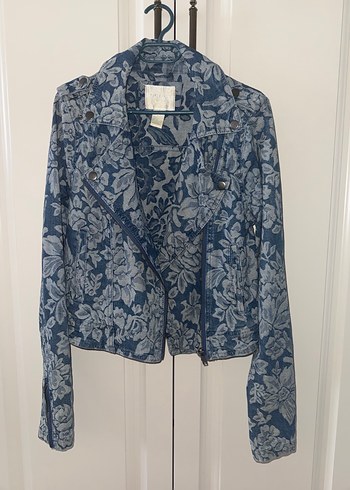 Çiçek Desenli Mavi Kadın Kot Ceket - Görsel 4