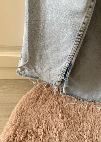 Paçası yırtmaçlı jean - Görsel 7