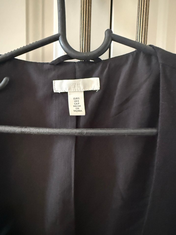 Düğmeli Siyah Kadın Yelek - Görsel 3