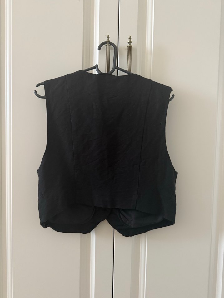 Düğmeli Siyah Kadın Yelek - Görsel 4