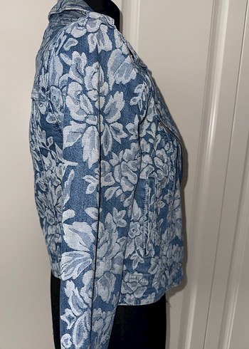 Çiçek Desenli Jean Ceket - Görsel 6