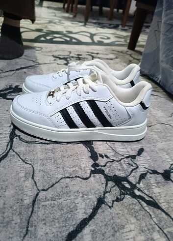Adidas Spor ayakkabi