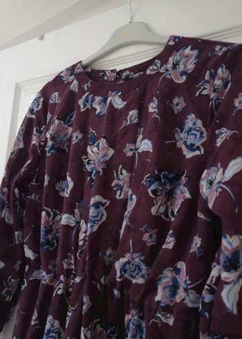 Mor Çiçekli Elbise - Görsel 3