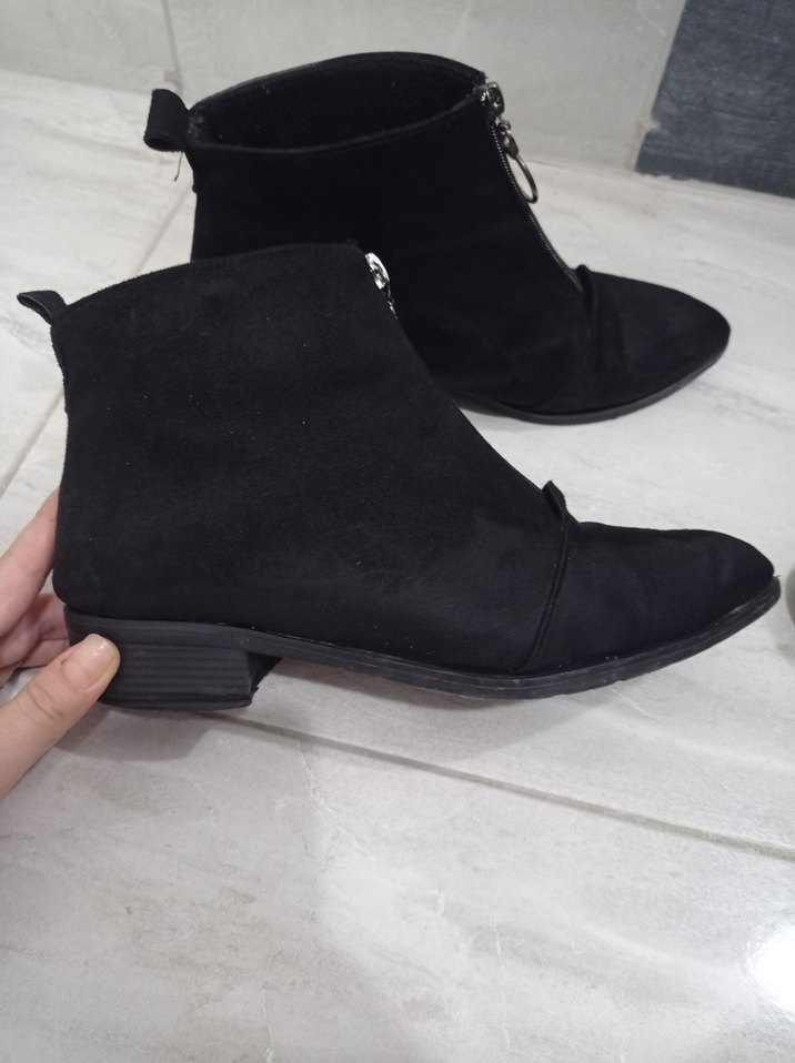 Siyah Süet Kadın Bot - Görsel 5