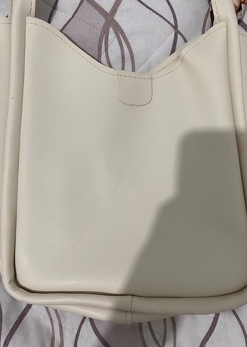 Bershka Beyaz Deri Kadın Omuz Çantası