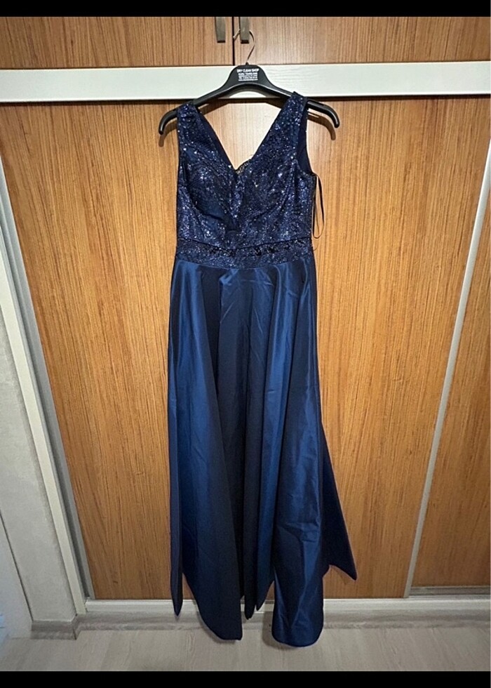 Lacivert abiye - Görsel 3