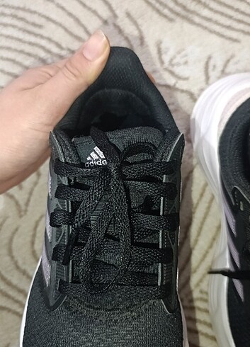 37 Beden siyah Renk Orjinal adidas ayakkabı