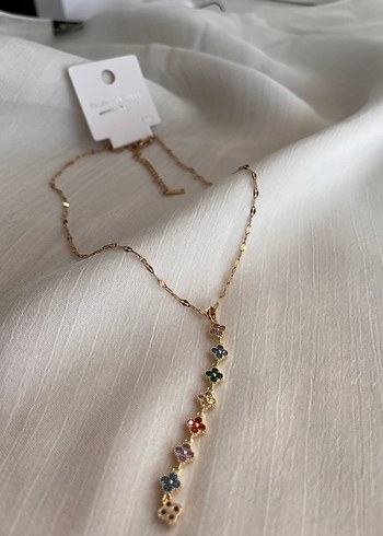 8 Çiçek taşlı gold kaplama çelik kolye - Görsel 2