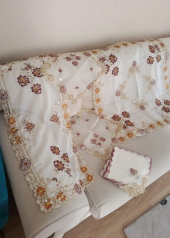 Diğer vintage, İşlemeli Beyaz Masa Örtüsü Seti
