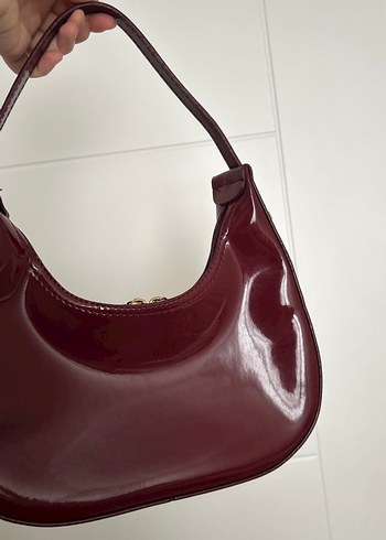 Bordo Parlak Deri Tokalı Kadın Çanta - Görsel 2
