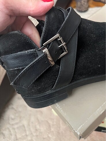 İpekyol surt bot cok tarz soyulmaları mevcut - Görsel 7