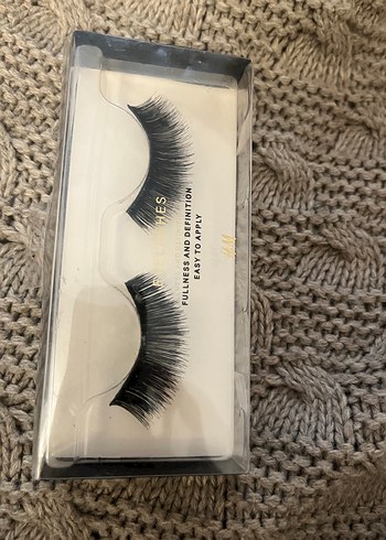 H&M Takma Kirpik - Görsel 2