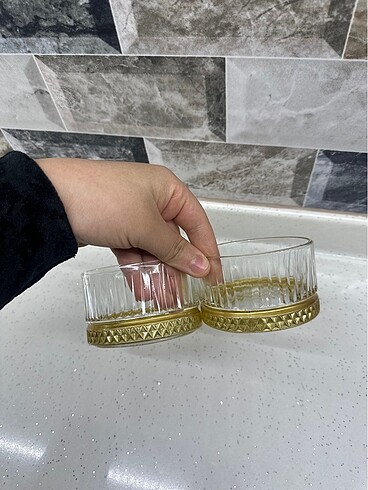 6 lı takım şeklindedir sunum kasesi