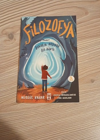 Filozofya - Duvarın Ardında Bir Dünya