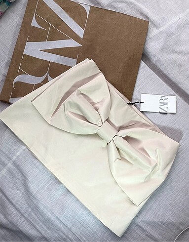 Zara Zara fiyonk detaylı etek