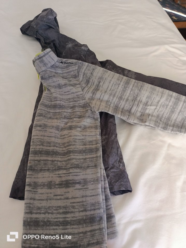 Decathlon 10 yaş Gri outdoor mont ve Polar - Görsel 5