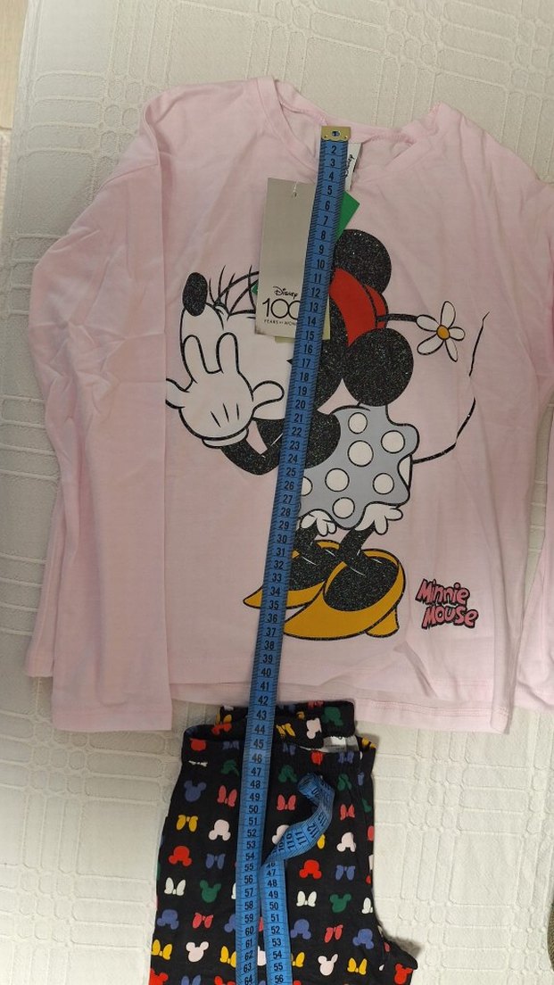 Benetton marka Kız Çocuk Minnie Mouse 6/7 yaş Pijama Takımı - Görsel 2