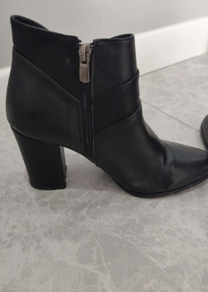 36 numara siyah kalın topuklu ayakkabı  - Görsel 5