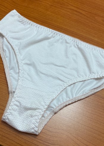Beyaz Midi Kadın Külot