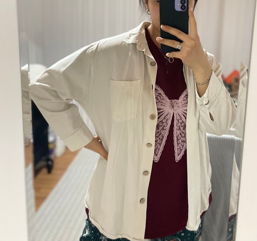 Düğmeli Beyaz Pamuklu Kadın Gömlek - Görsel 2