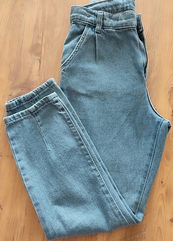 LC Waikiki 9-10 yaş kız çocuğu için jean