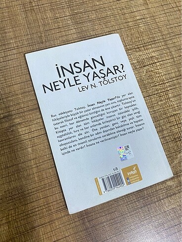  İnsan Neyle Yaşar Tolstoy