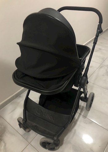 Diğer Beden Siyah Bebek Arabası