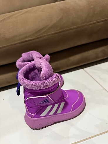Adidas çocuk bot
