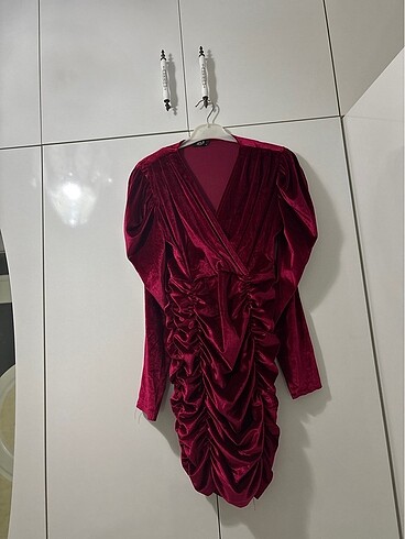 Bordo kısa elbise