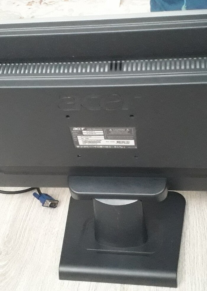 Acer 19 inc monitör  - Görsel 3