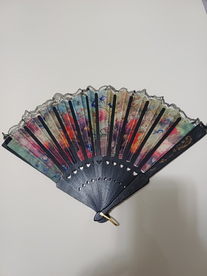 Renkli Dantel Detaylı Katlanabilir Yelpaze - Görsel 2