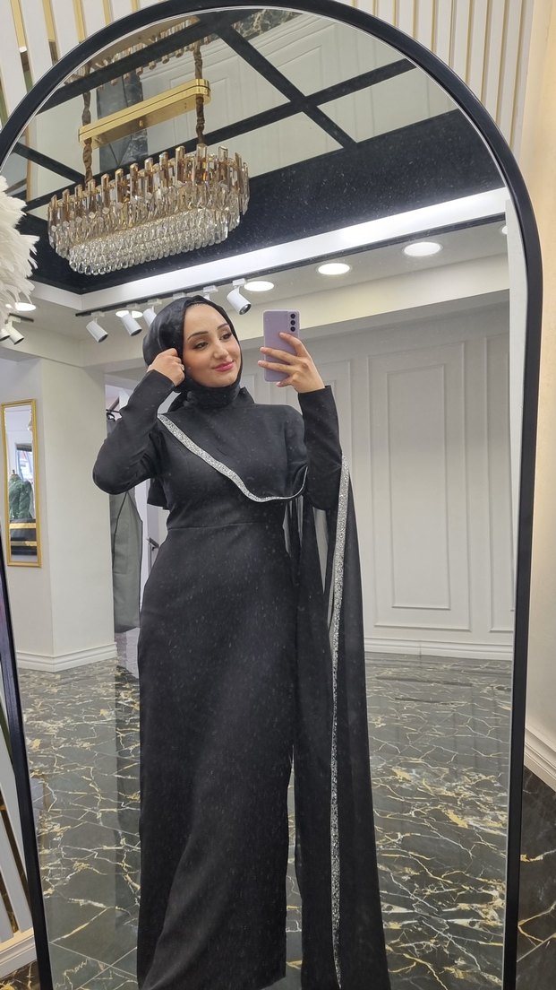 Siyah Yüksek Yakalı Uzun Kollu Kadın Elbise - Görsel 2