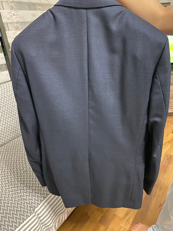 Gri Düğmeli Erkek Takım Elbise - Görsel 4