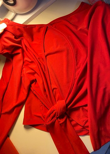 Kırmızı uzun kol crop - Görsel 3