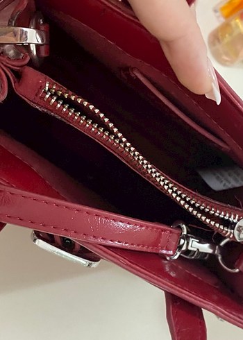Kırmızı Parlak Deri Kadın Çanta - Görsel 3