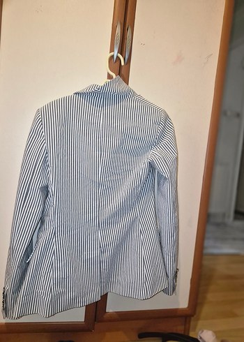 Düğmeli Gri Çizgili Kadın Blazer - Görsel 3