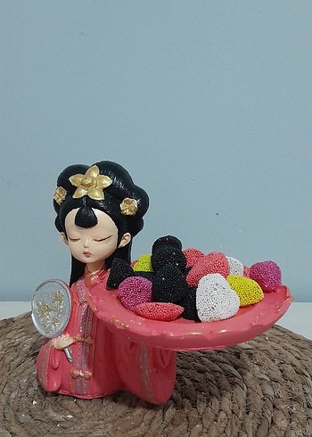 tepsili kiz - Görsel 3