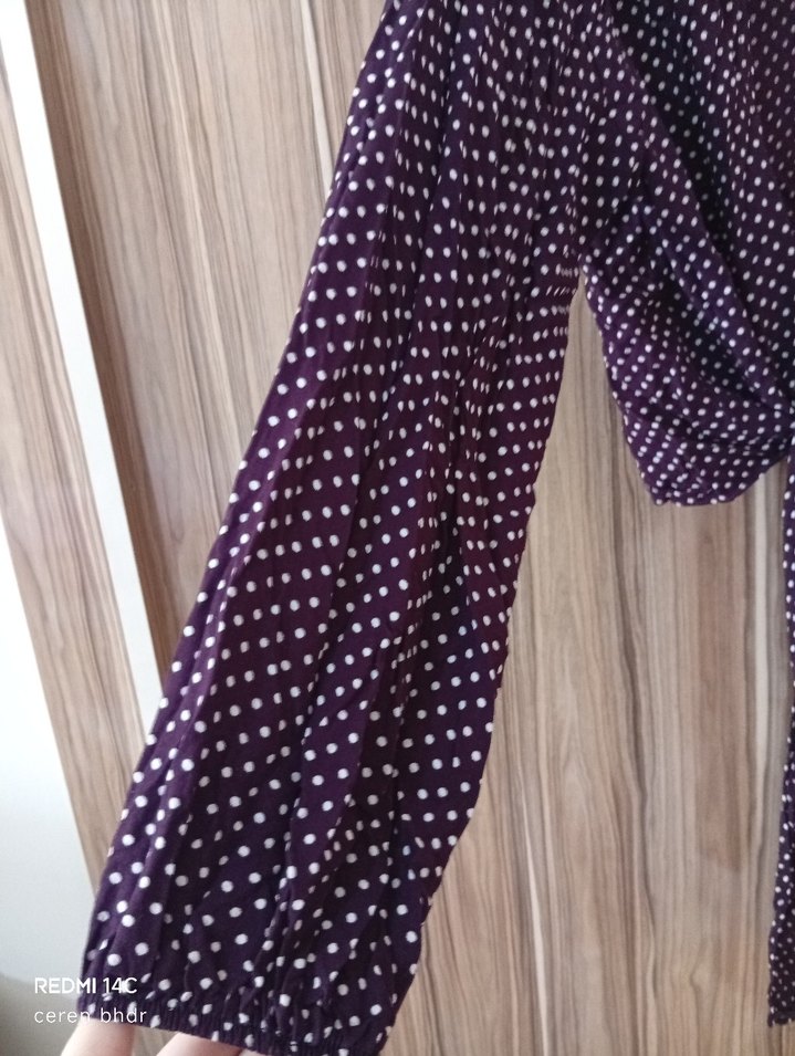 Uzun Kollu Mor Puantiyeli Bağlamalı Bluz - Görsel 2