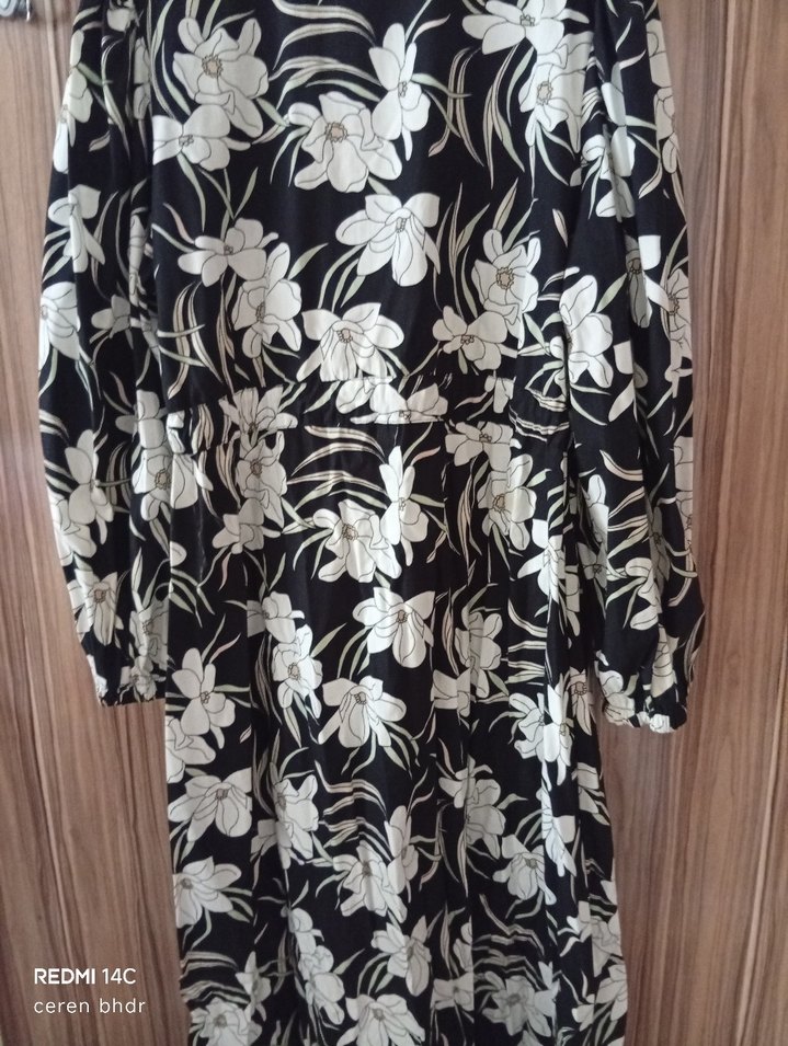 Siyah Çiçek Desenli Uzun Bohem Elbise - Görsel 5