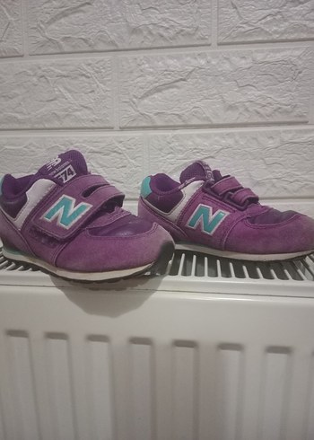 New Balance 26