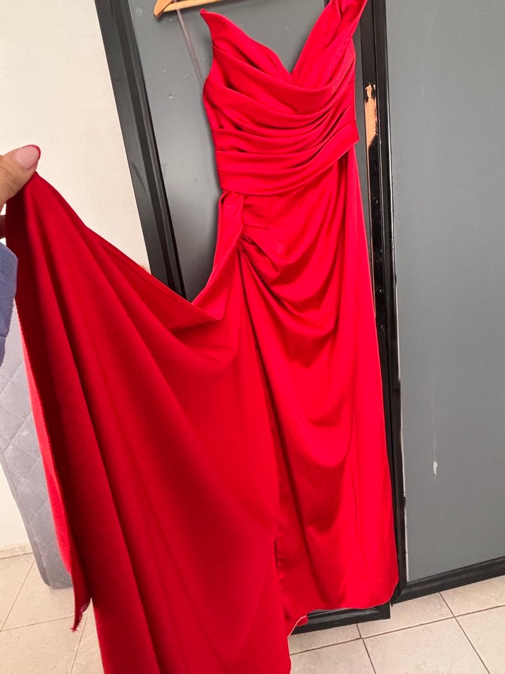 Kırmızı Drapeli Uzun Abiye Elbise - Görsel 3