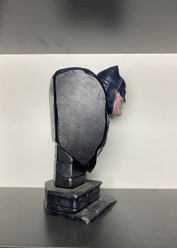 Koyu Gri Batman Figürü Büstü - Görsel 2